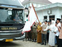 Wabub Netta Titip Pesan Untuk Jaga Kesehatan dan Raih Haji Mabrur Saat Pemkab Banyuasin Lepas 175 Calon Jemaah Haji 2026