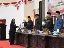Wujudkan Birokrasi Efektif, Bupati Banyuasin Sampaikan 3 Raperda di Paripurna DPRD