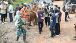 Jalan Prambahan Prioritas, Bupati Askolani Perkuat Konektivitas ke Air Salek
