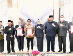 Wabup Netta Indian Serahkan SK Pelaksana Tugas Kepala OPD