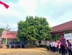 Sekretaris Desa Pagar Bulan Agung Pranata,S.E Bertindak Sebagai Inspektur Upacara Bendera HUT ke-81 RI 