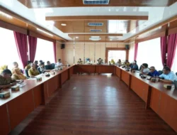 Pemkab Banyuasin Rapat Bersama Terkait Aduan Masyarakat Tentang Abrasi Sungai Musi dan Dampak Aktivitas Tongkang Batubara